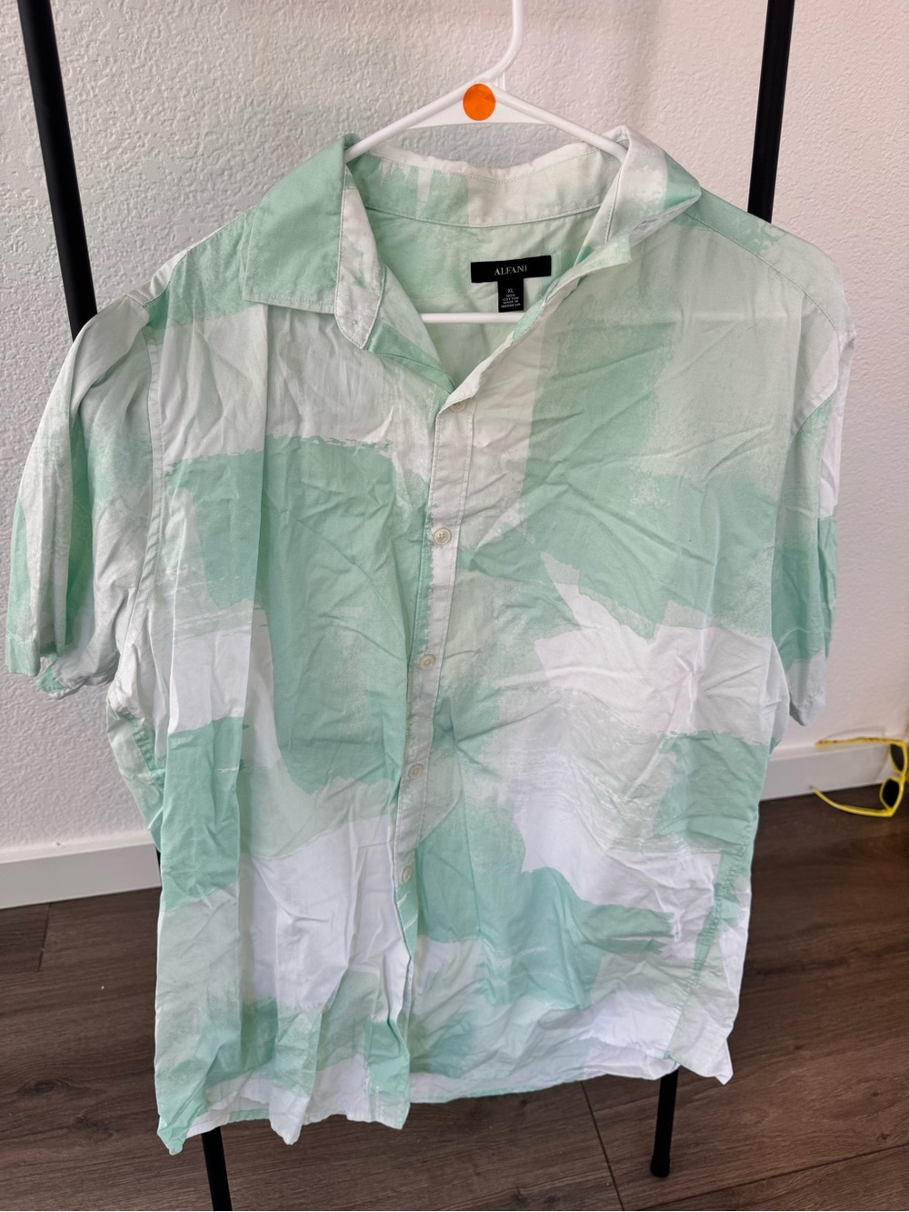 Alfani Men's Mint Green & White Short-Sleeve Button-Down Shirt
